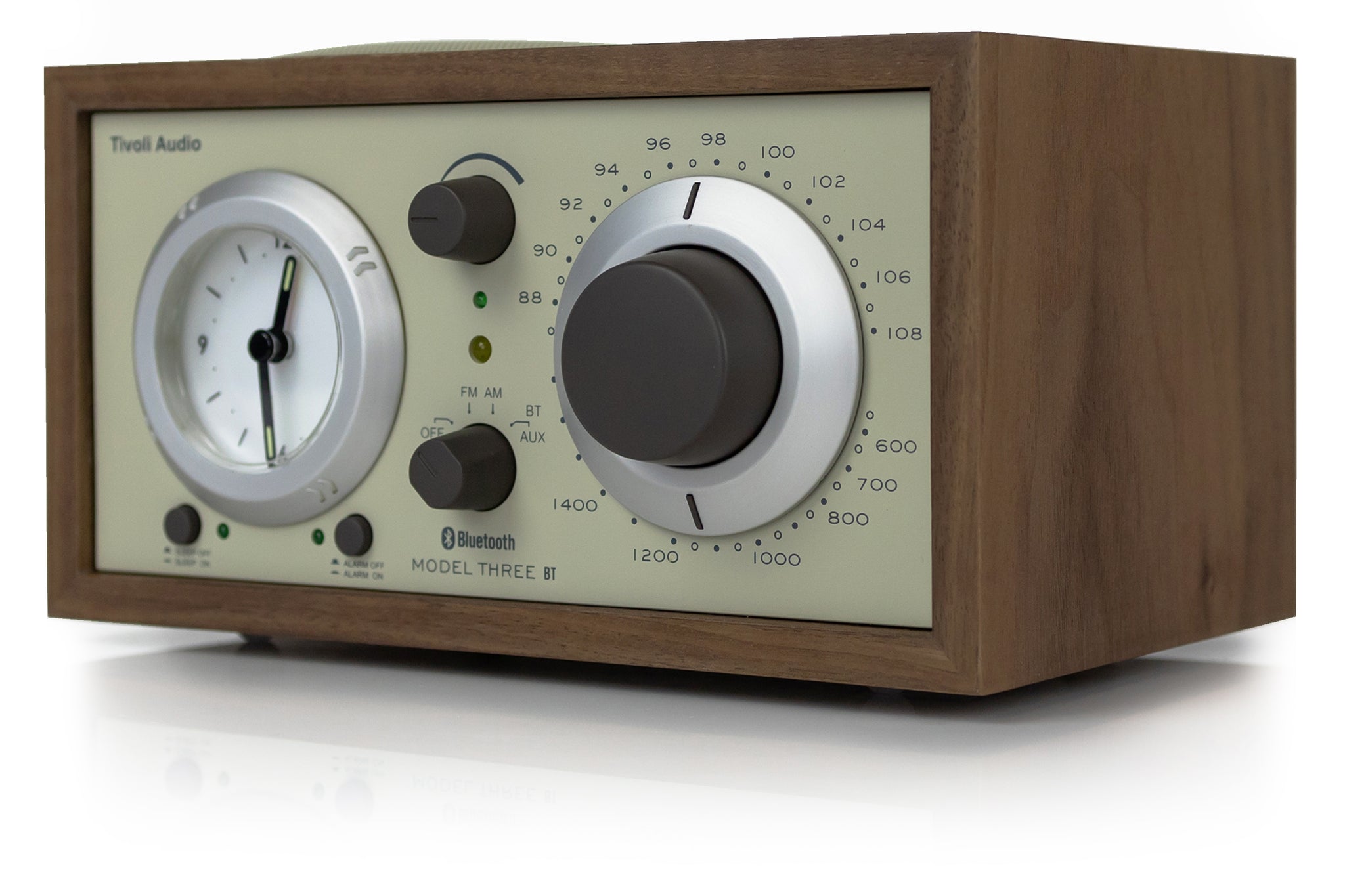 M3BT_WAL_Web_Right_2048x.jpg?v